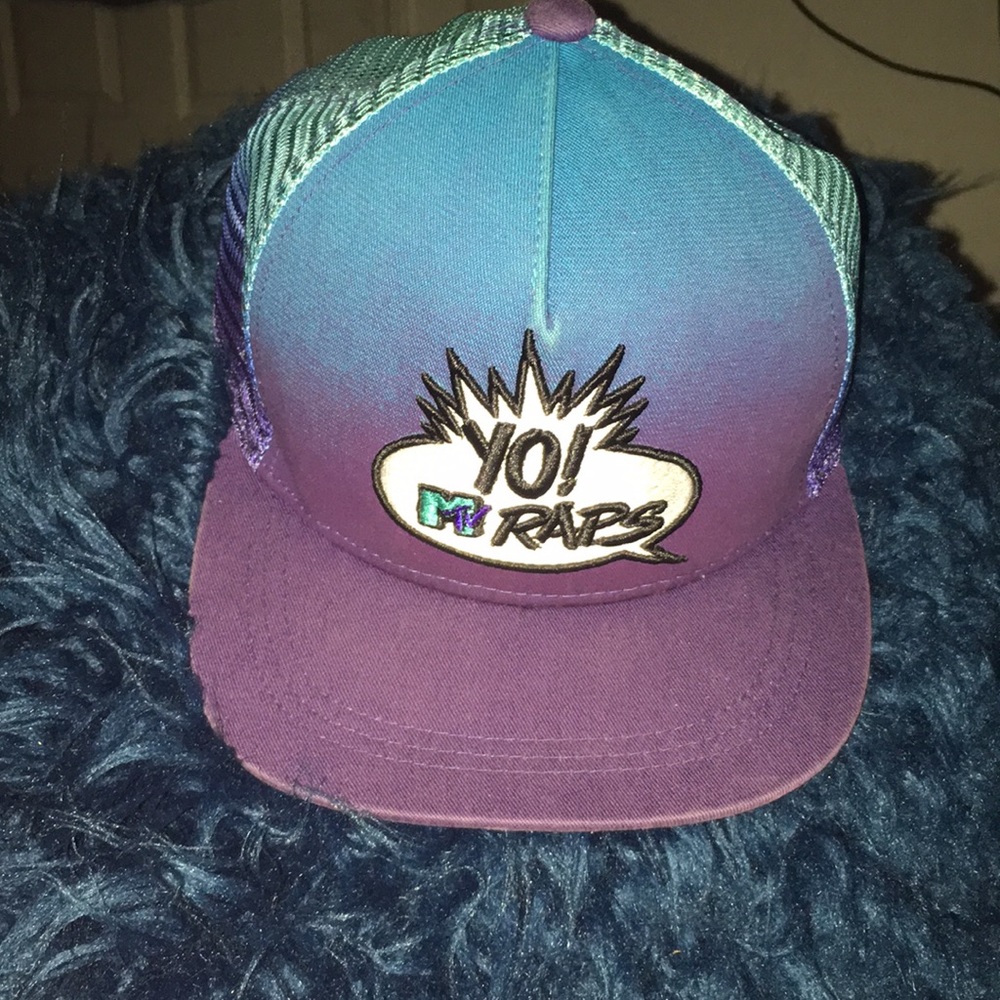 Vintage “Yo MTV Raps” snapback hat